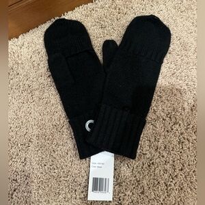 Brand new Bloomingdales 100% cashmere pop top mittens gloves in black